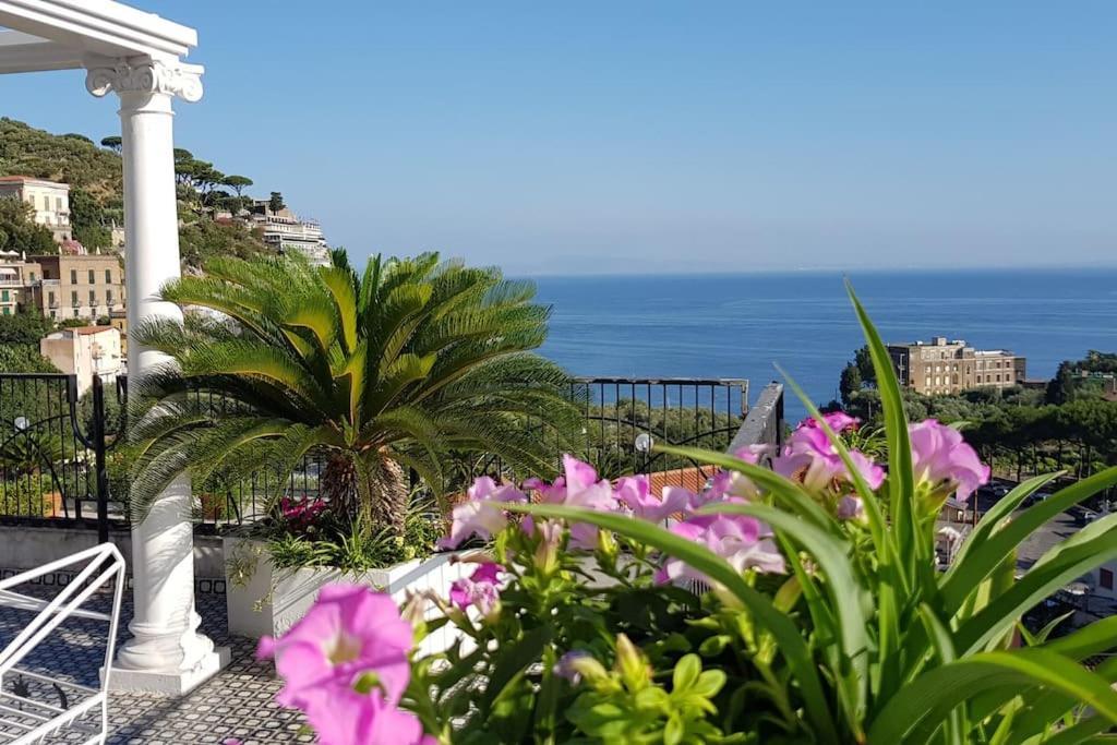 La Casa Di Giorgina Daire Sorrento Dış mekan fotoğraf